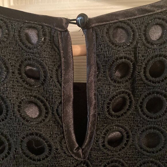 Adiva Womens Black LaceShort Sleeve Blouse - EUC - Picture 3 of 10